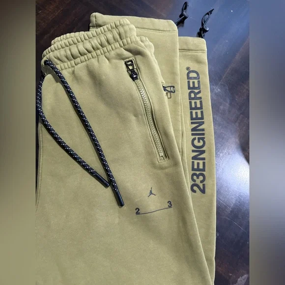 Jordan Olive Green Sweatpants Size XS 23 Engineered